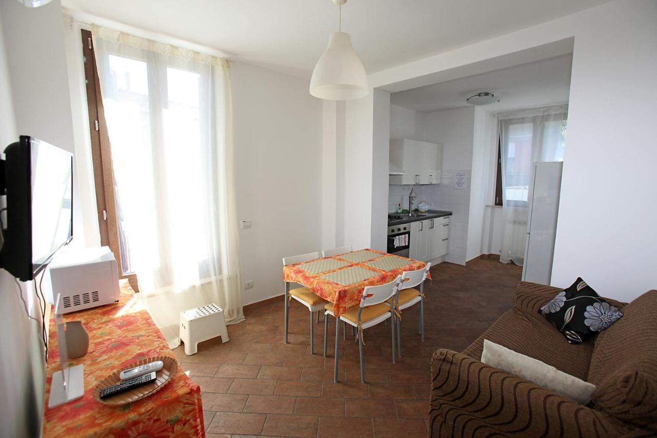 Orchidea Rooms & Suites Чивитанова Марке Екстериор снимка